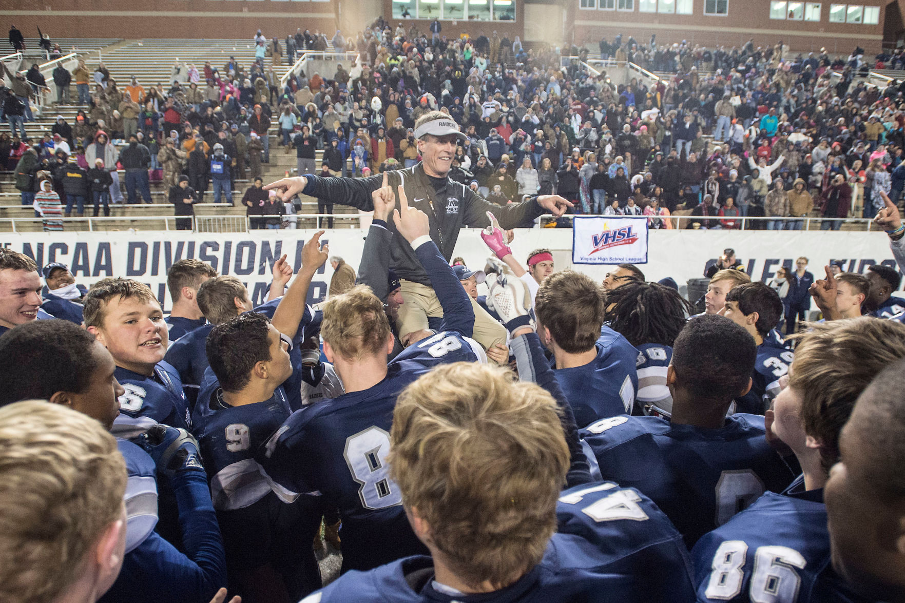 LNA 12112016 Raiders FB 028.JPG